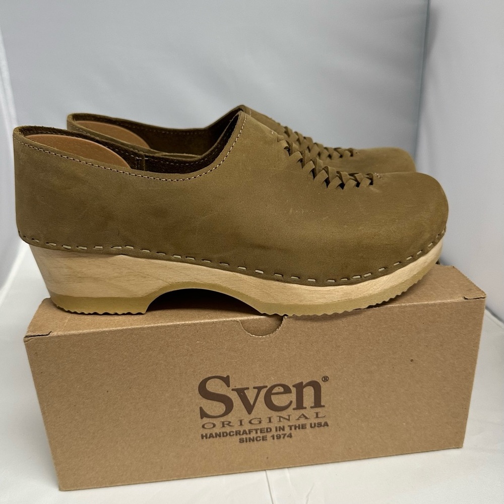 Sven Clogs - Closed Backs - Low Heels